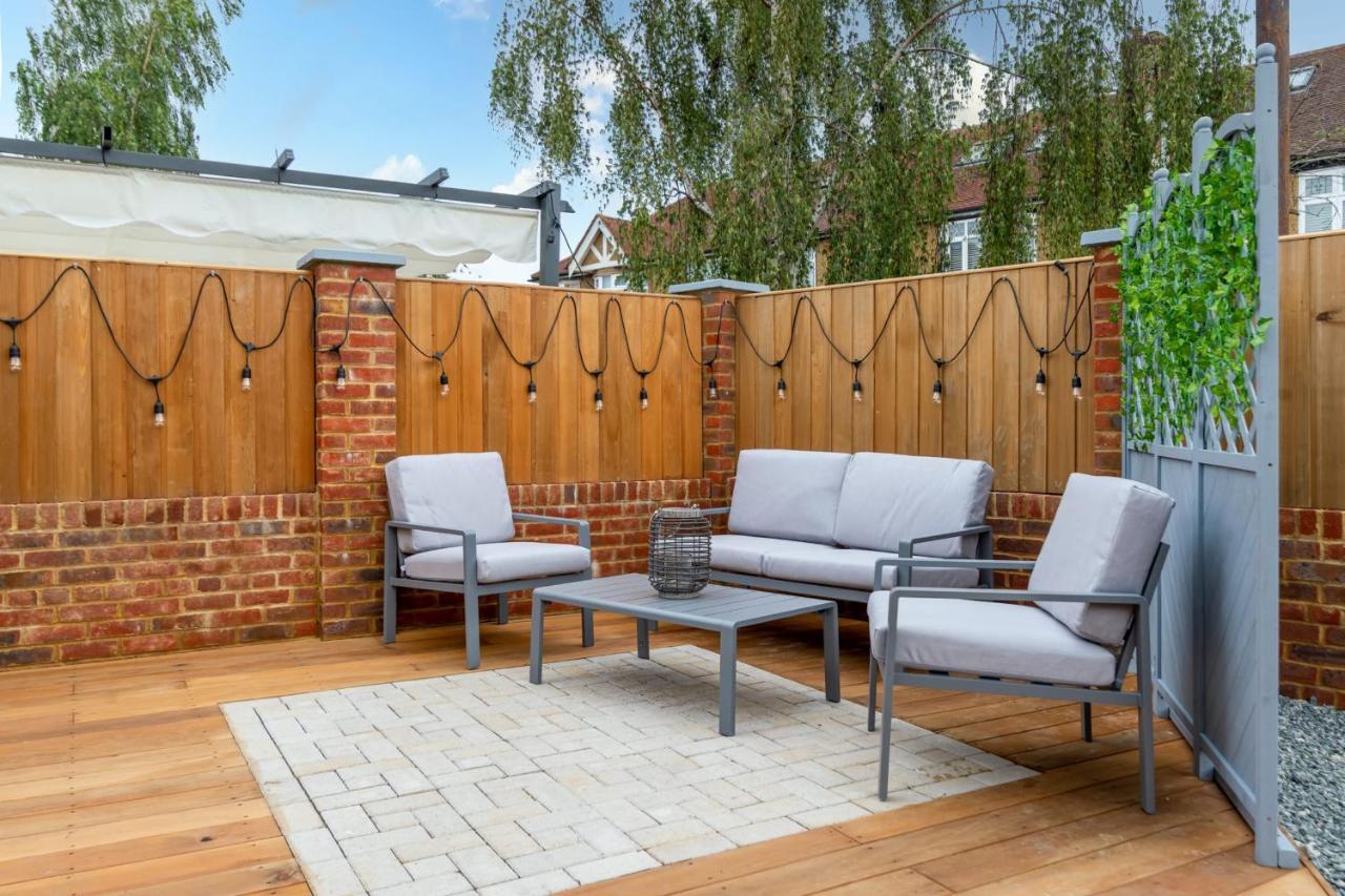 Guestready - Unique Home Near Wimbledon With Gorgeous Deck And Parking London Ngoại thất bức ảnh